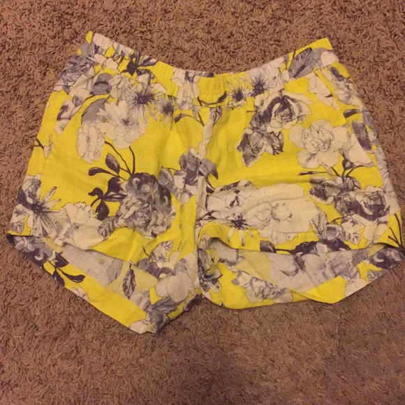 Kut from the Kloth Pants - Floral shorts like new condition